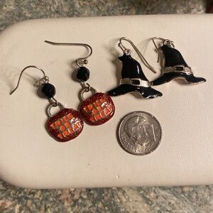 2 pair Halloween dangle Earrings witches hat and pumpkin trick-or-treat sparkle